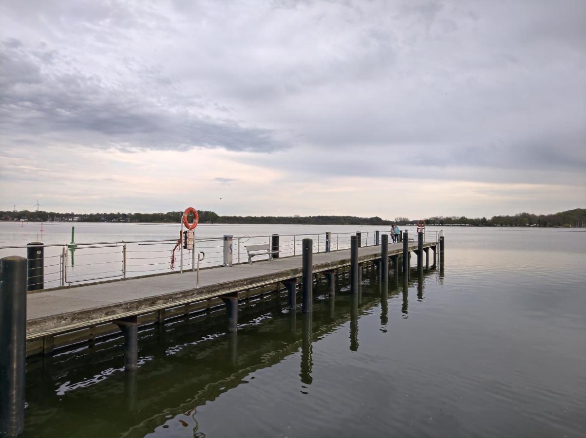 Ostsee Hausboot Schleswig Ostseeblick 1 Vila Exterior foto